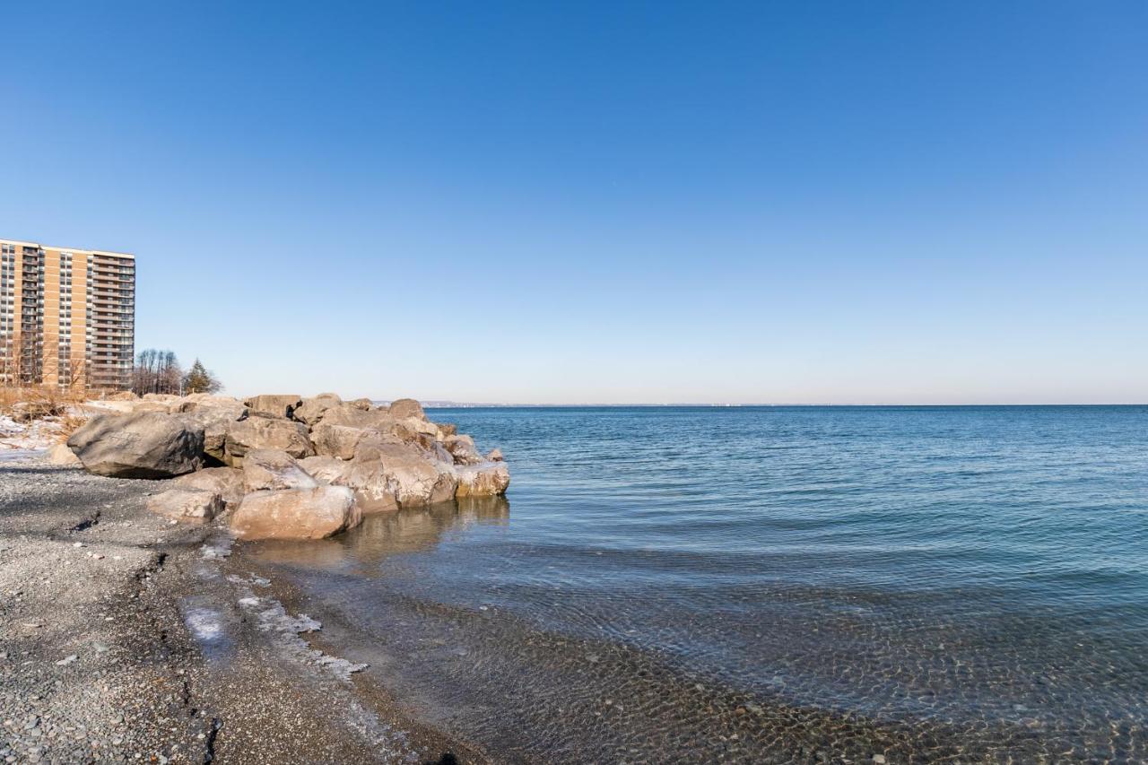 Modern Hamilton Homes Lake Ontario Shore By Globalstay Экстерьер фото