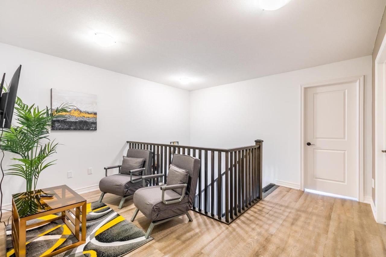 Modern Hamilton Homes Lake Ontario Shore By Globalstay Экстерьер фото