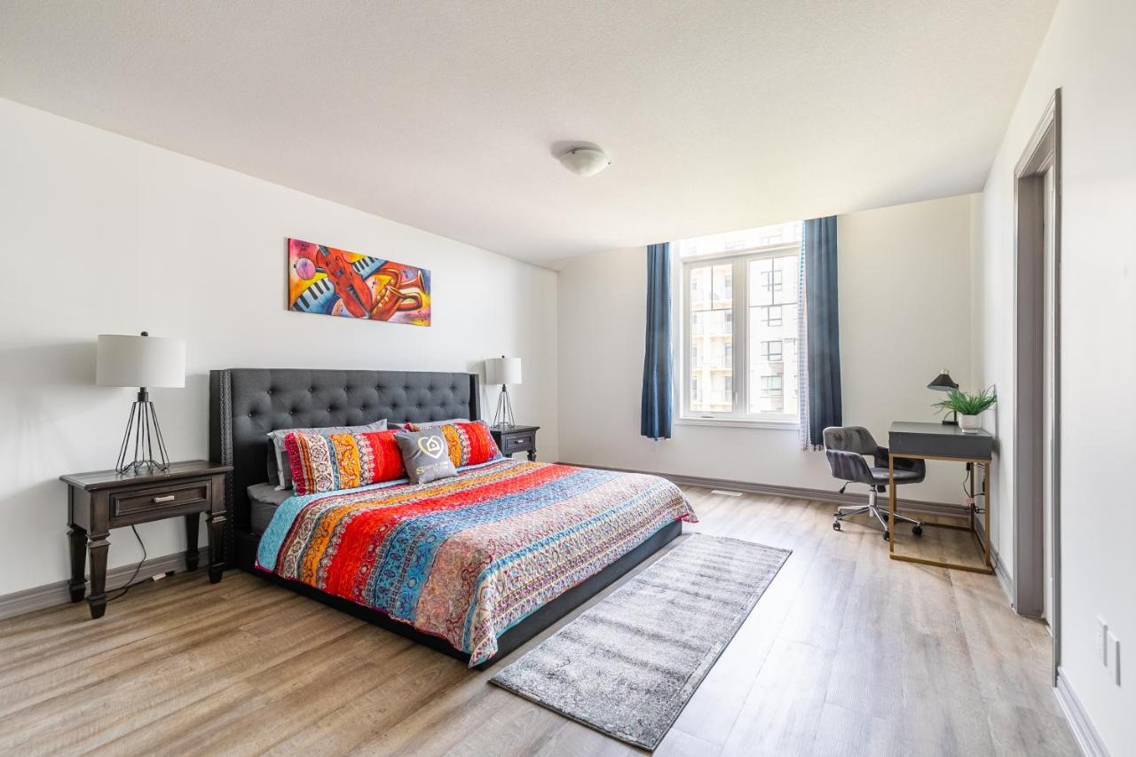 Modern Hamilton Homes Lake Ontario Shore By Globalstay Экстерьер фото