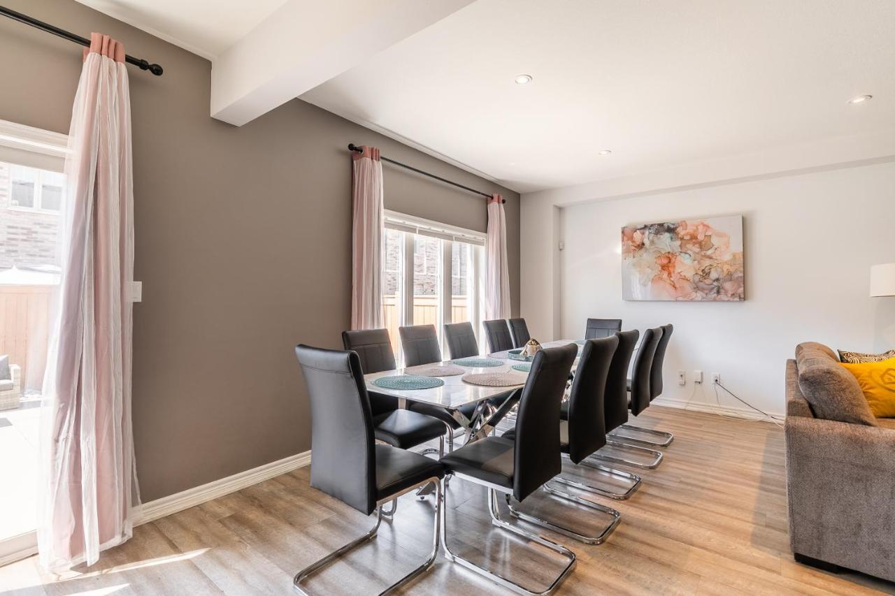 Modern Hamilton Homes Lake Ontario Shore By Globalstay Экстерьер фото