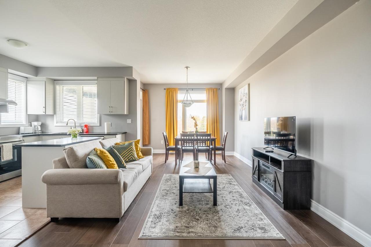 Modern Hamilton Homes Lake Ontario Shore By Globalstay Экстерьер фото