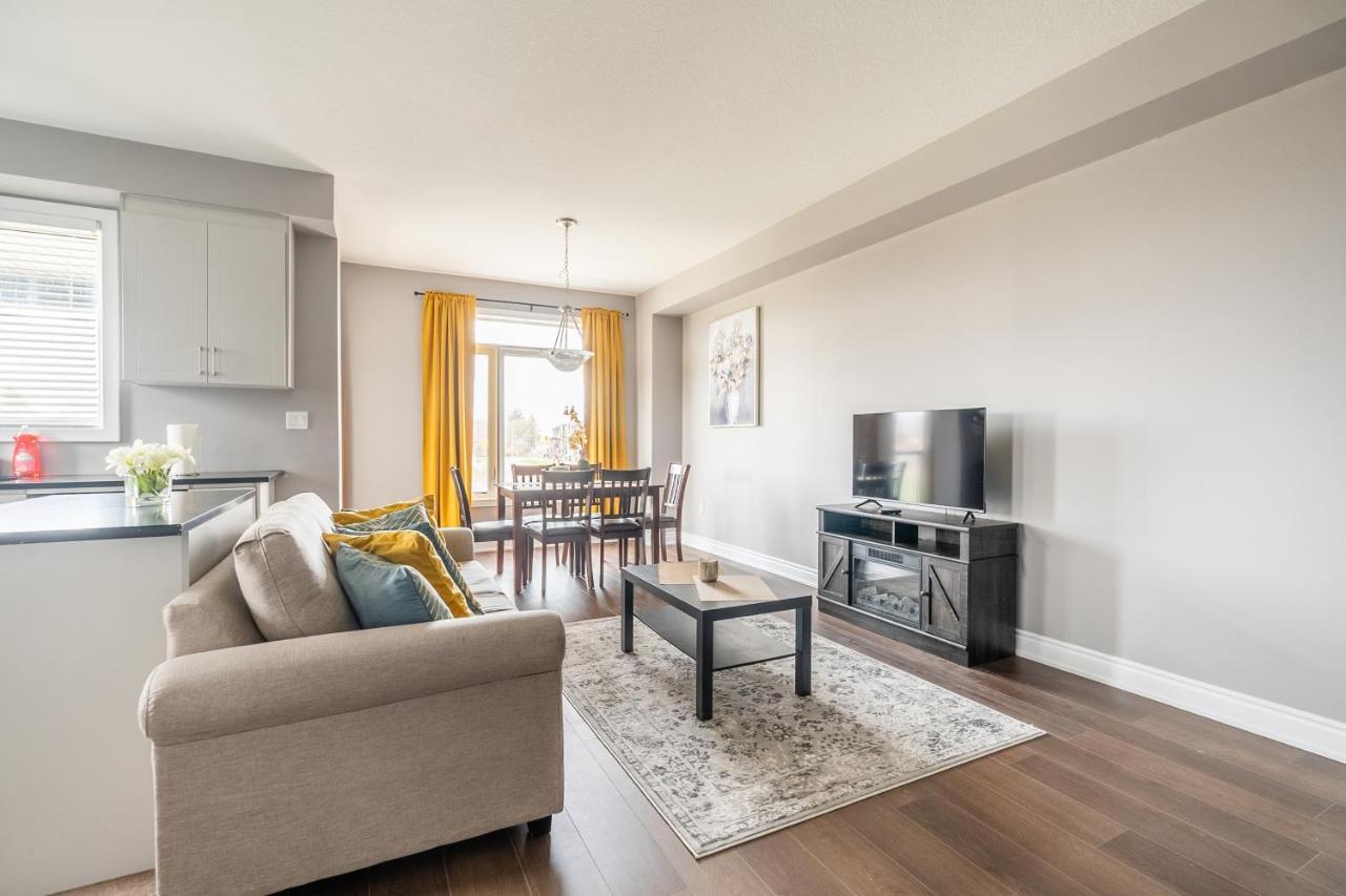 Modern Hamilton Homes Lake Ontario Shore By Globalstay Экстерьер фото