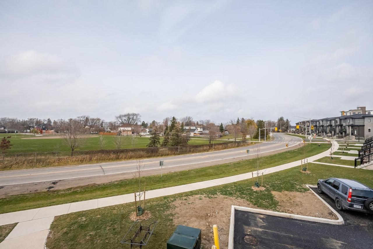 Modern Hamilton Homes Lake Ontario Shore By Globalstay Экстерьер фото